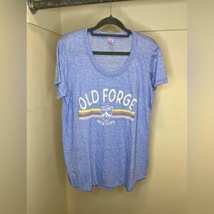 Women’s heathered blue Old Forge Tshirt size XL